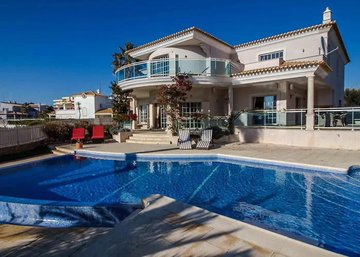 Luxury With Private Pool, Gym & Leisure By Gale Lm25 * Guia (Faro)