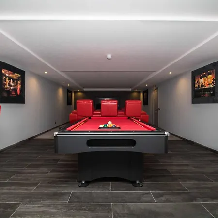 Luxury With Private Pool, Gym & Leisure By Gale Lm25