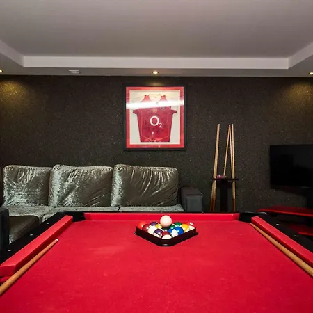 Luxury With Private Pool, Gym & Leisure By Gale Lm25 Villa