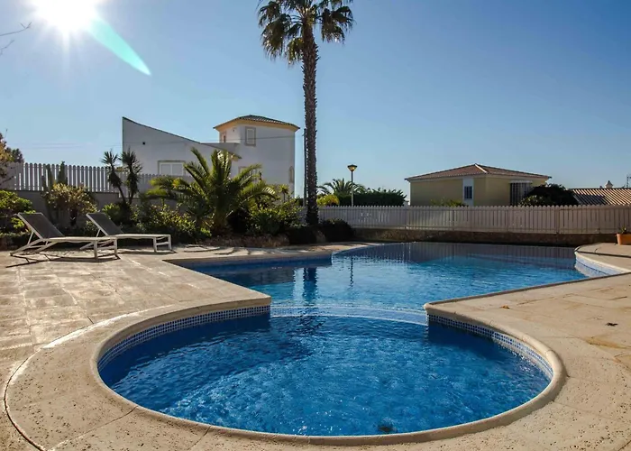 Luxury With Private Pool, Gym & Leisure By Gale Lm25